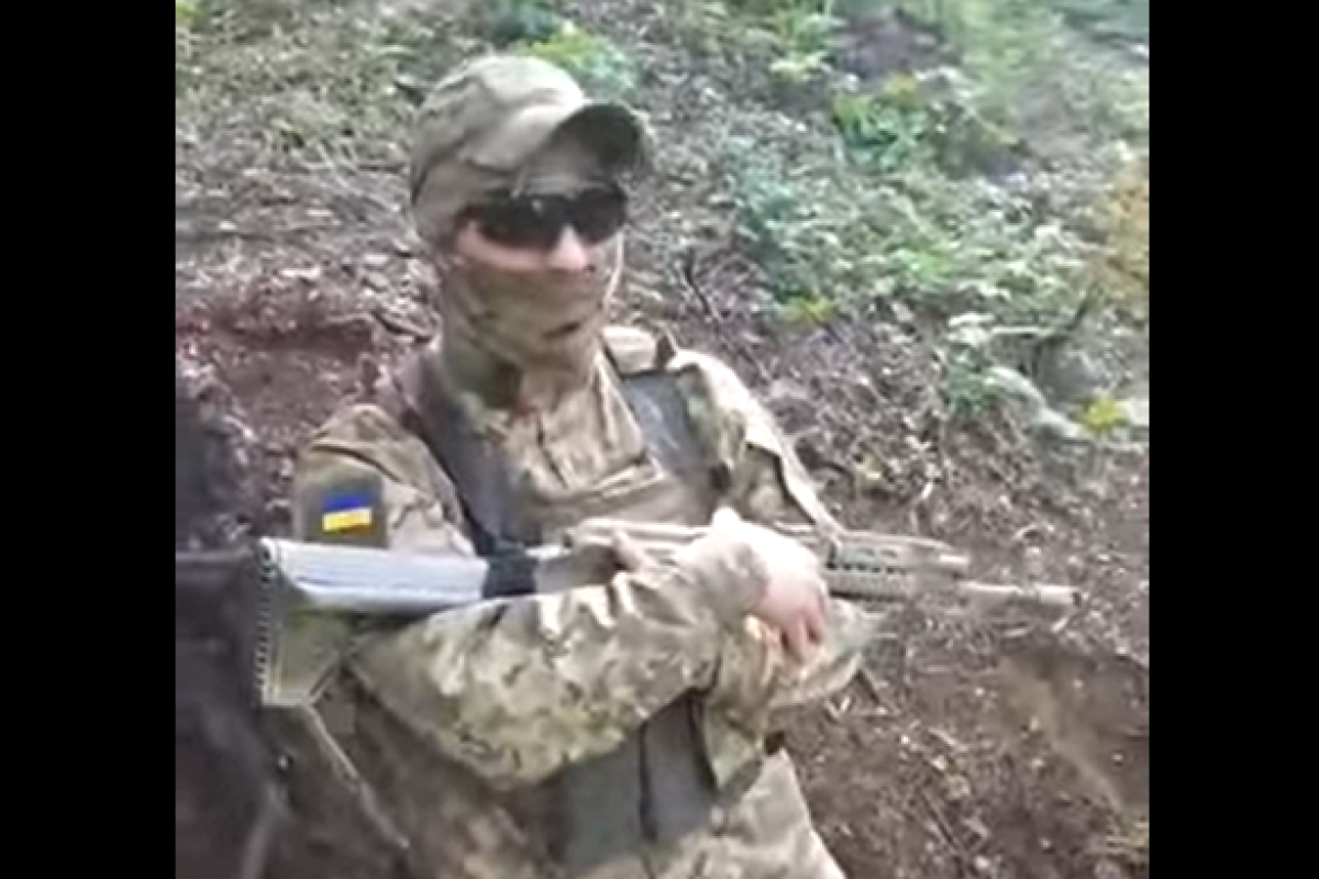 Акцент подвел: Российские боевики опозорились фейковым «обращением к Порошенко» Акцент подвел: Российские боевики опозорились фейковым «обращением к Порошенко»