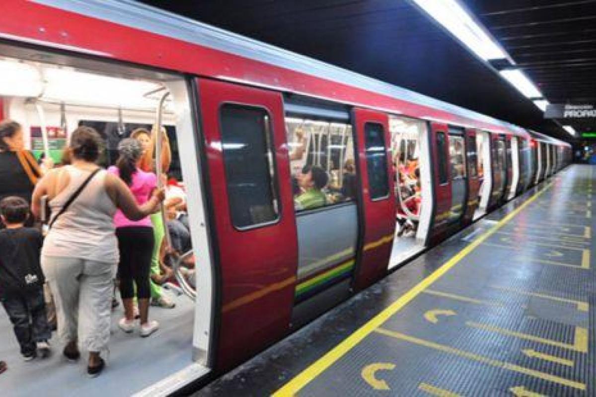 В Венесуэле проезд в метро стал бесплатным: что происходит