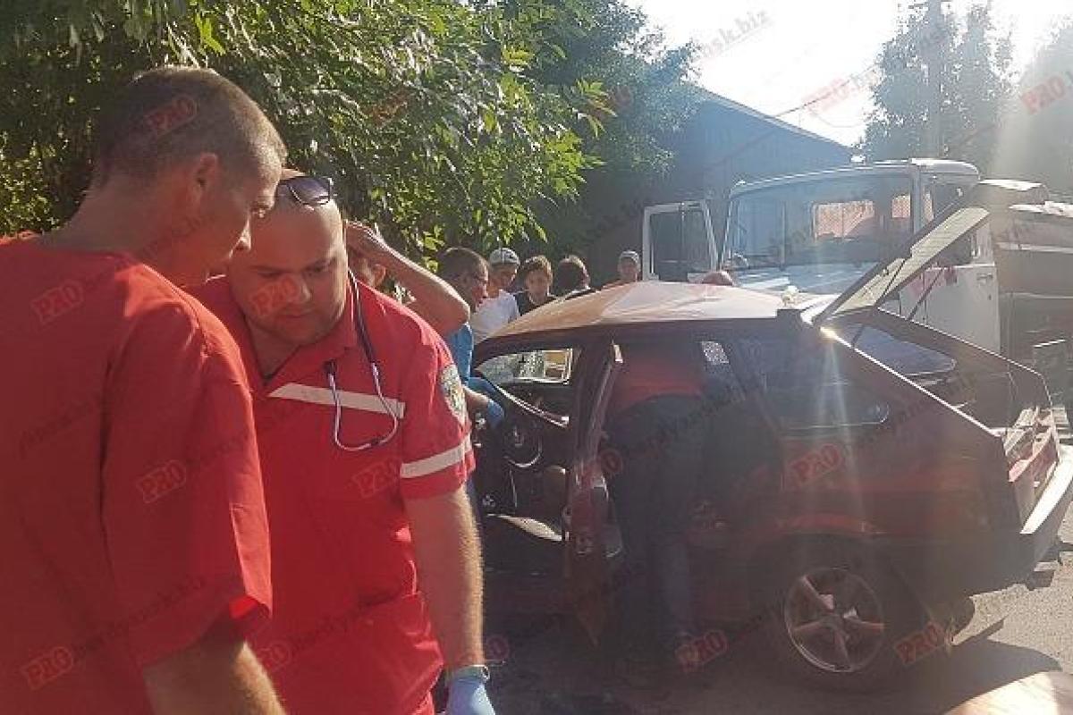 ДТП в Бердянске: пострадали четыре человека, трое из которых - дети  ДТП в Бердянске: пострадали четыре человека, трое из которых - дети