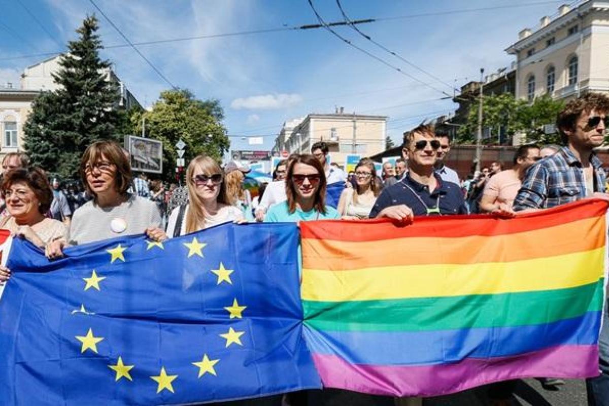 "Марш равенства" в Киеве: тяжело травмированы пять человек "Марш равенства" в Киеве: тяжело травмированы пять человек
