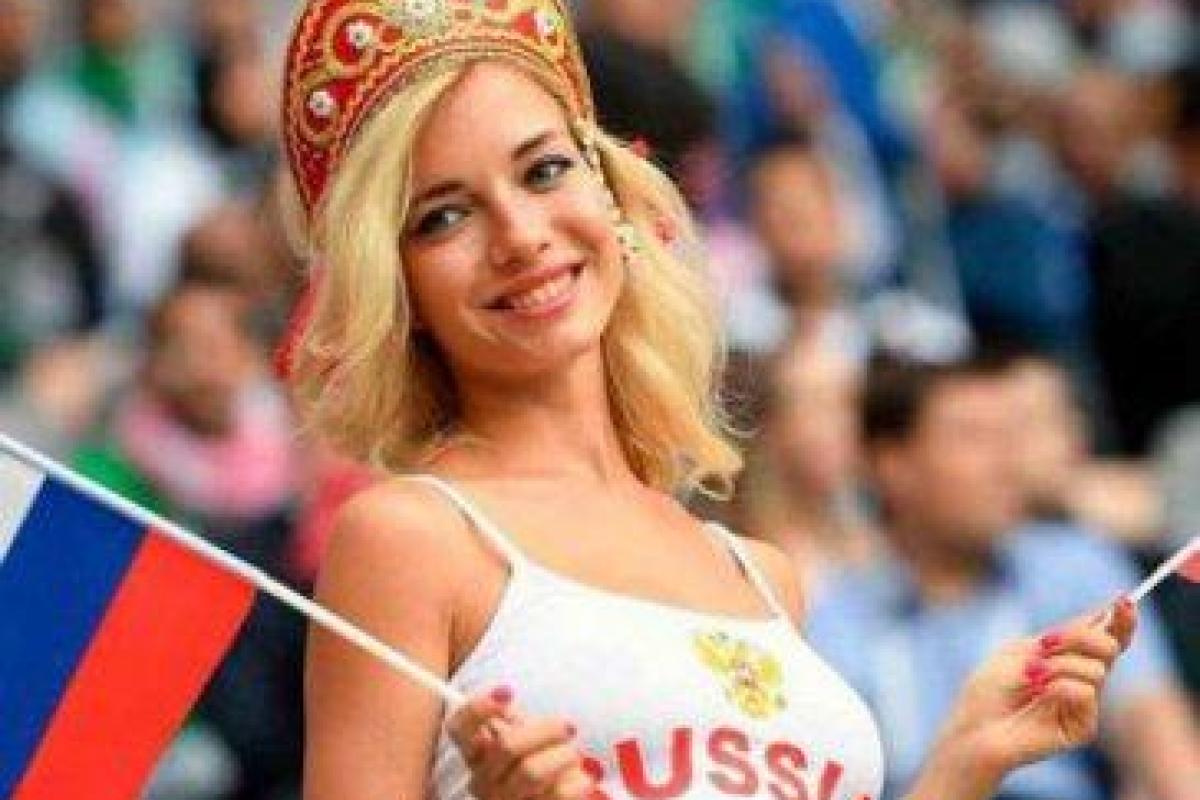 "Самая красивая болельщица из России" оказалась порнозвездой "Самая красивая болельщица из России" оказалась порнозвездой