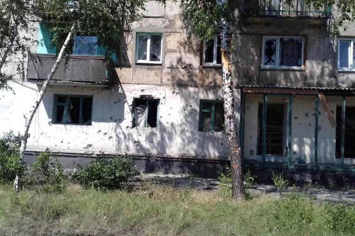 Поселок Новотошковское попал под мощный обстрел, погиб военный из Рубежного