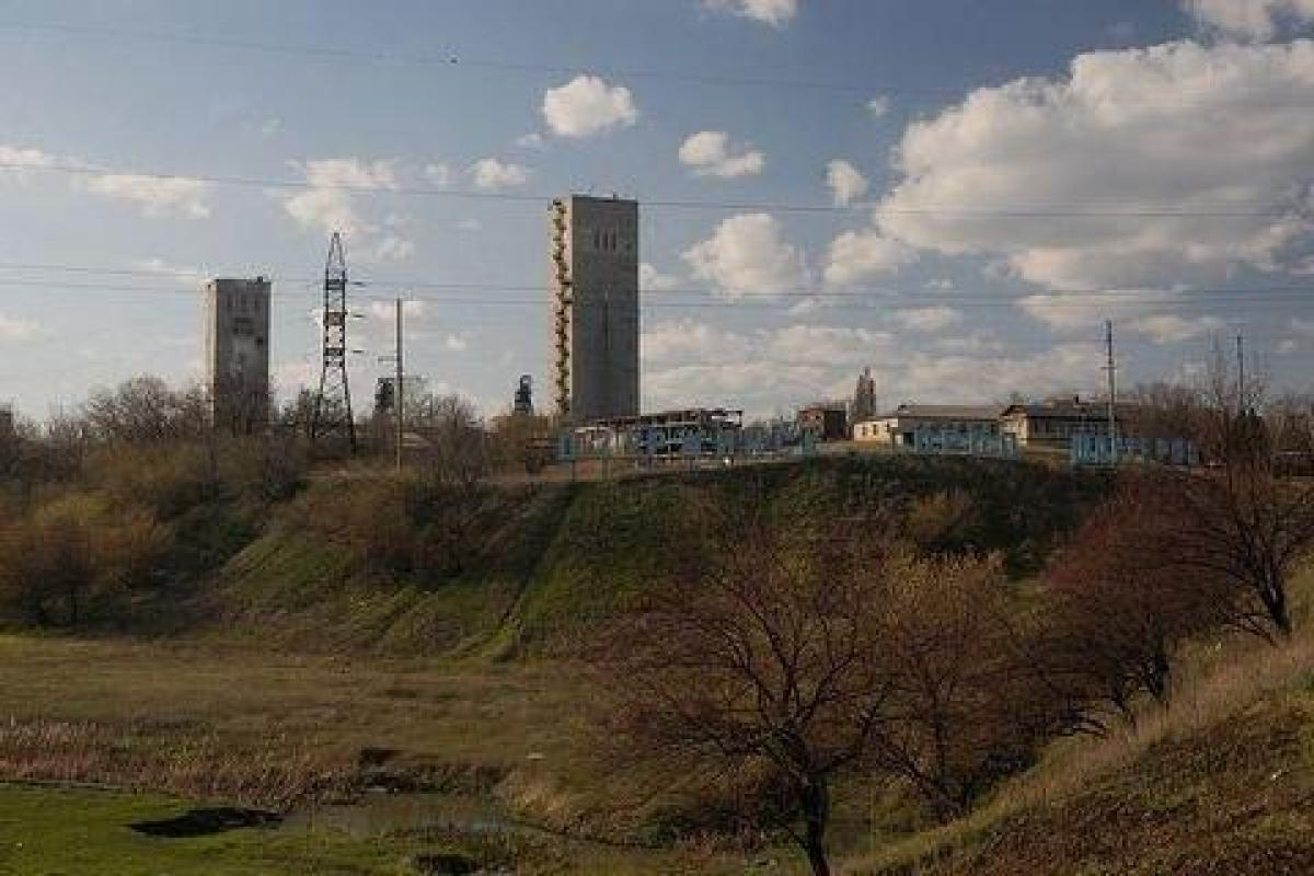В зоне ООС разрушается хранилище с сотнями тонн химических отходов В зоне ООС разрушается хранилище с сотнями тонн химических отходов