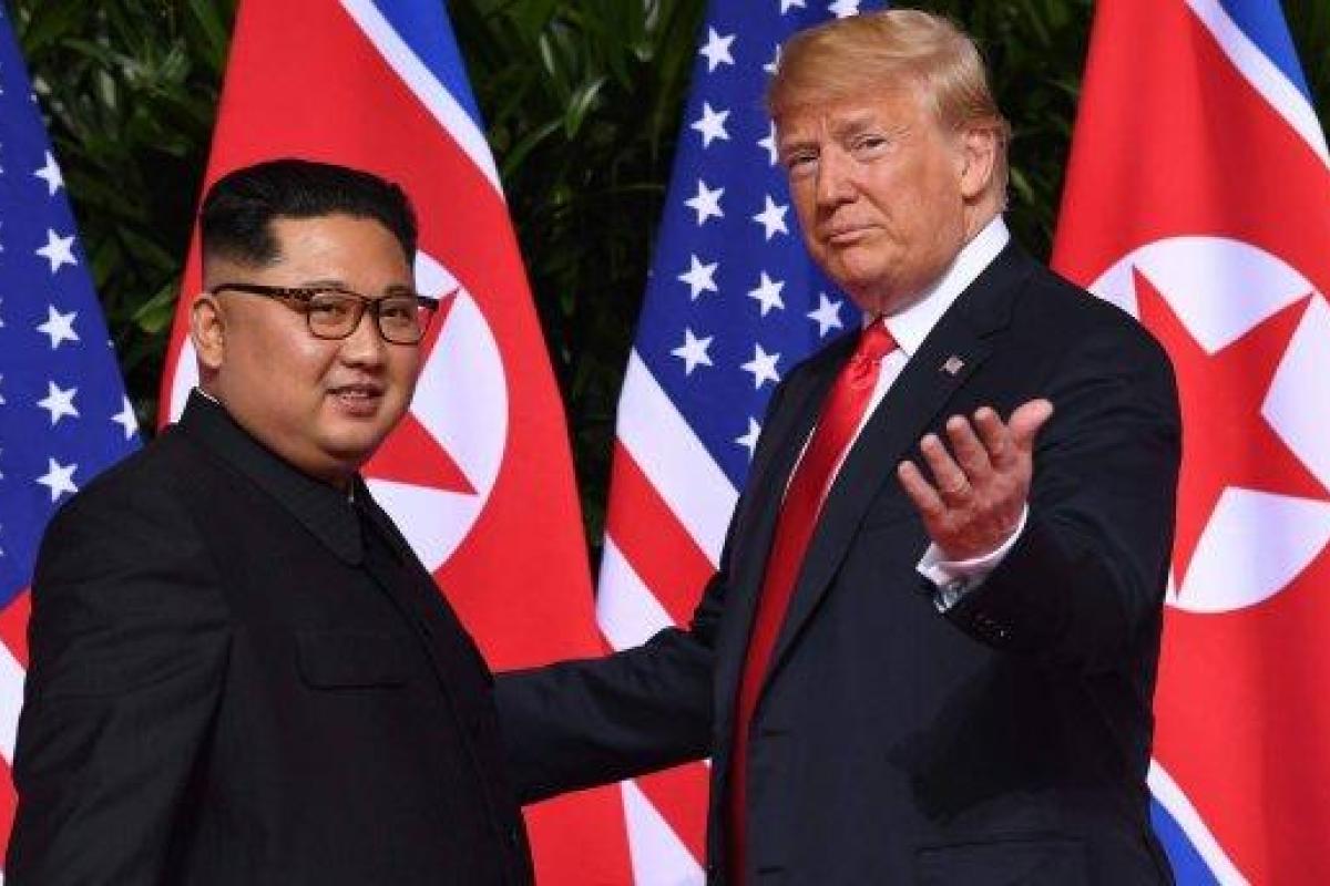 Пономарь рассказал об итогах встречи Дональда Трампа и Ким Чен Ына Пономарь рассказал об итогах встречи Дональда Трампа и Ким Чен Ына