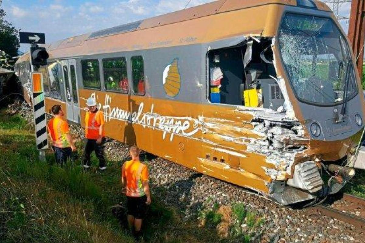 В Австрии перевернулся поезд с пассажирами: есть пострадавшие