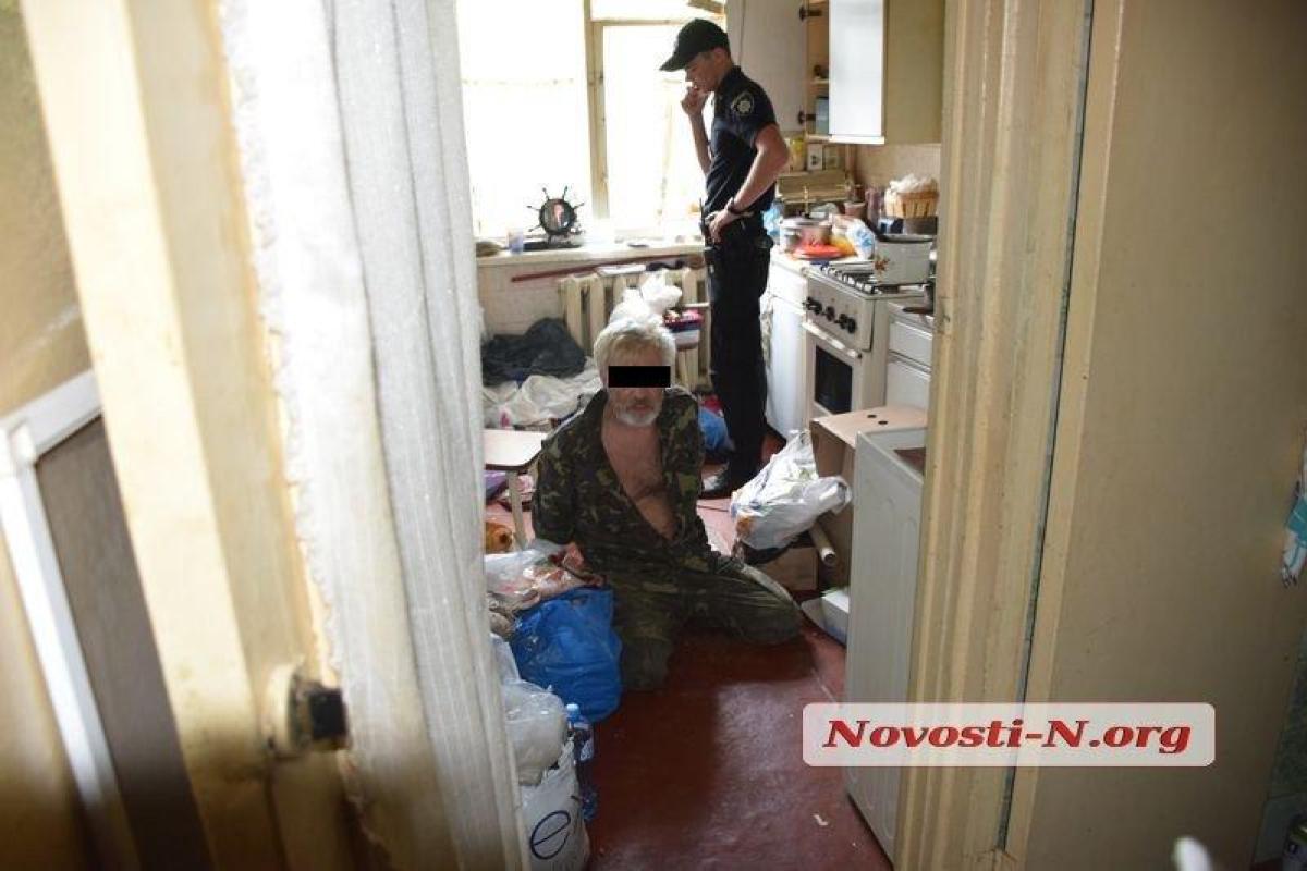 В Николаеве обнаружили тела двух женщин в квартире В Николаеве обнаружили тела двух женщин в квартире