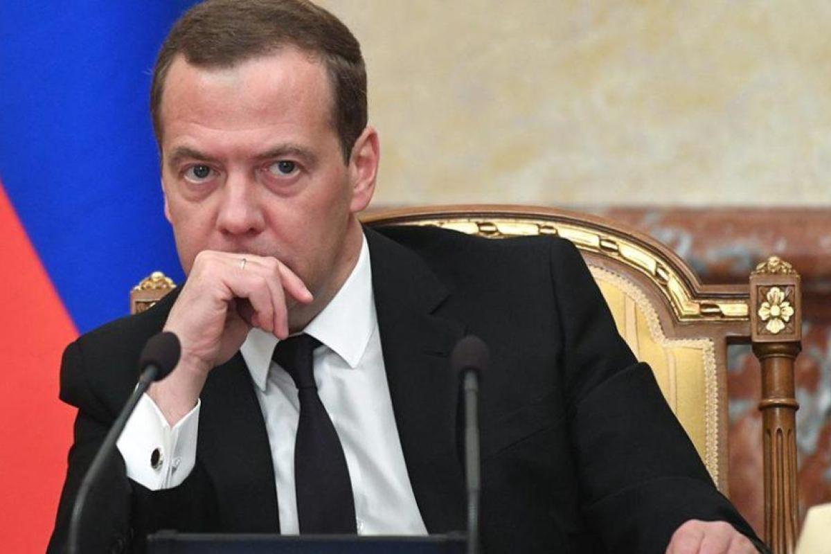 Медведев рассказал о повышении пенсионного возраста в России Медведев рассказал о повышении пенсионного возраста в России