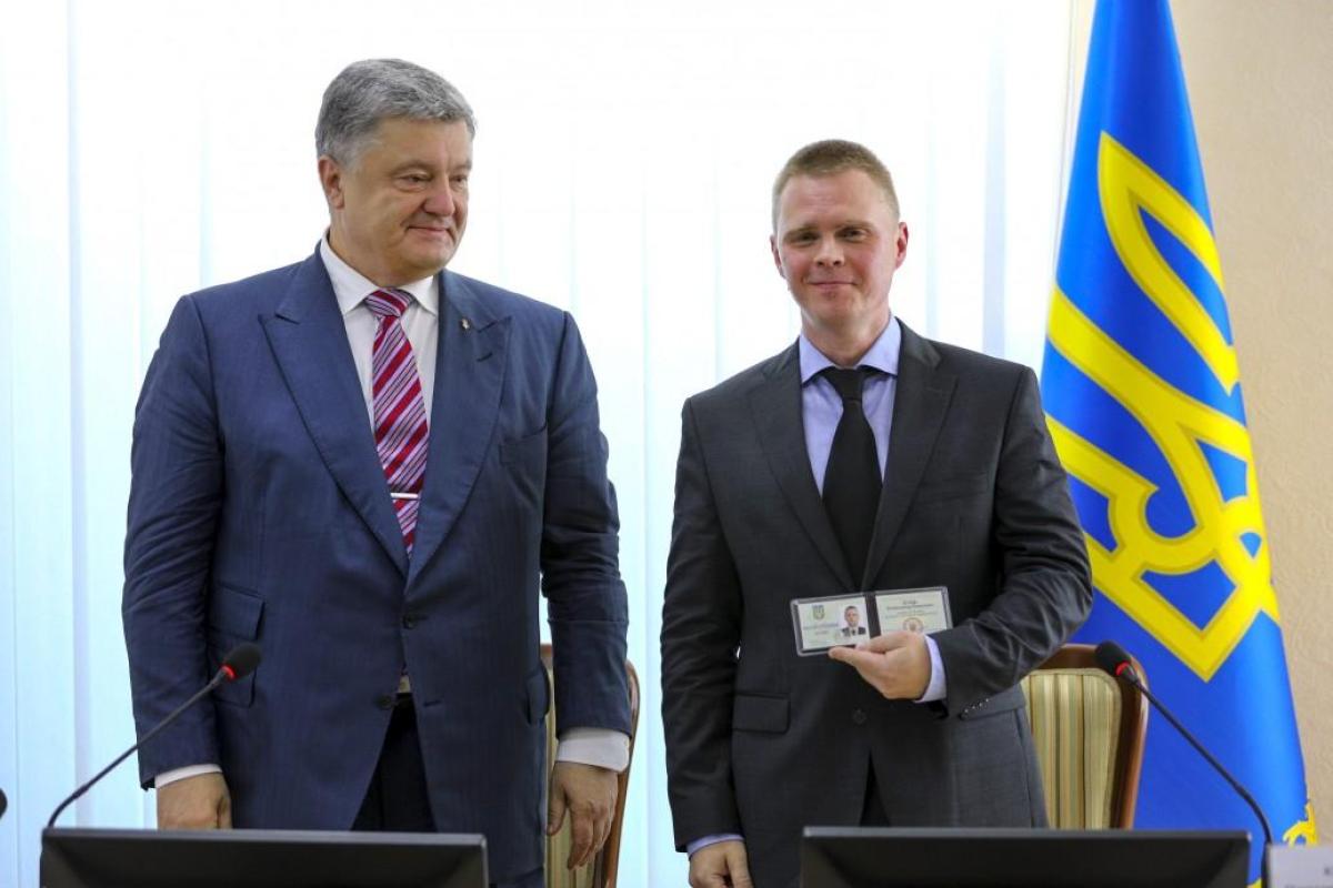 Порошенко представил нового главу Донецкой ОВГА Порошенко представил нового главу Донецкой ОВГА