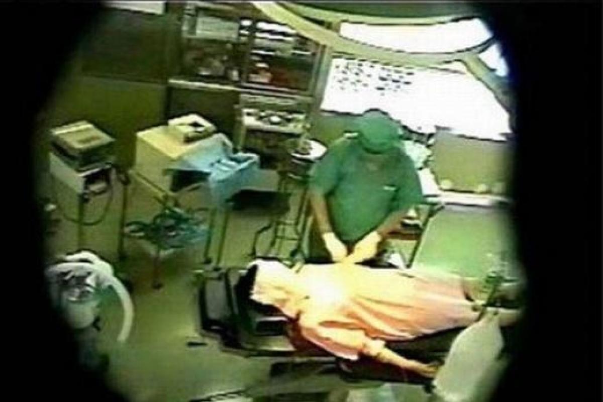 В Швеции пластического хирурга судили по обвинению в изнасиловании пациенток под наркозом В Швеции пластического хирурга судили по обвинению в изнасиловании пациенток под наркозом