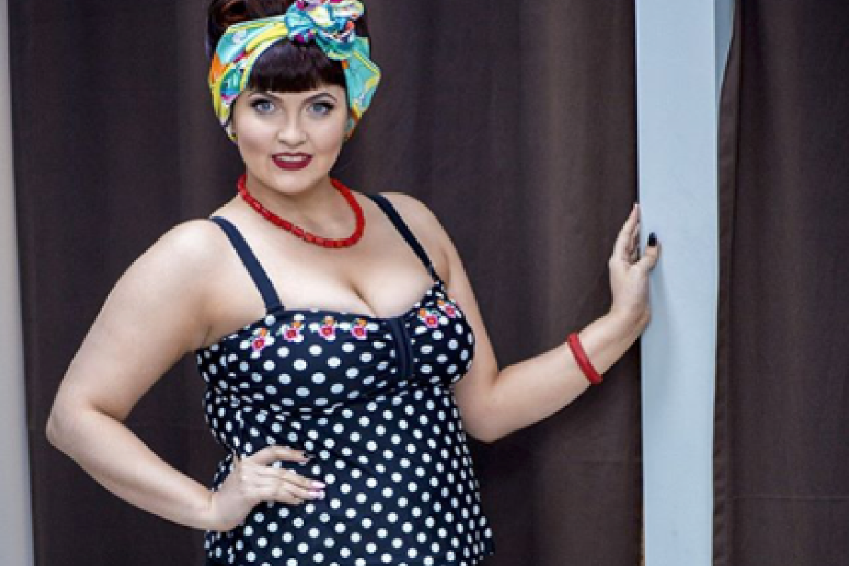 Российские учителя массово оголяются после громкого увольнения коллеги: что происходит Российские учителя массово оголяются после громкого увольнения коллеги: что происходит