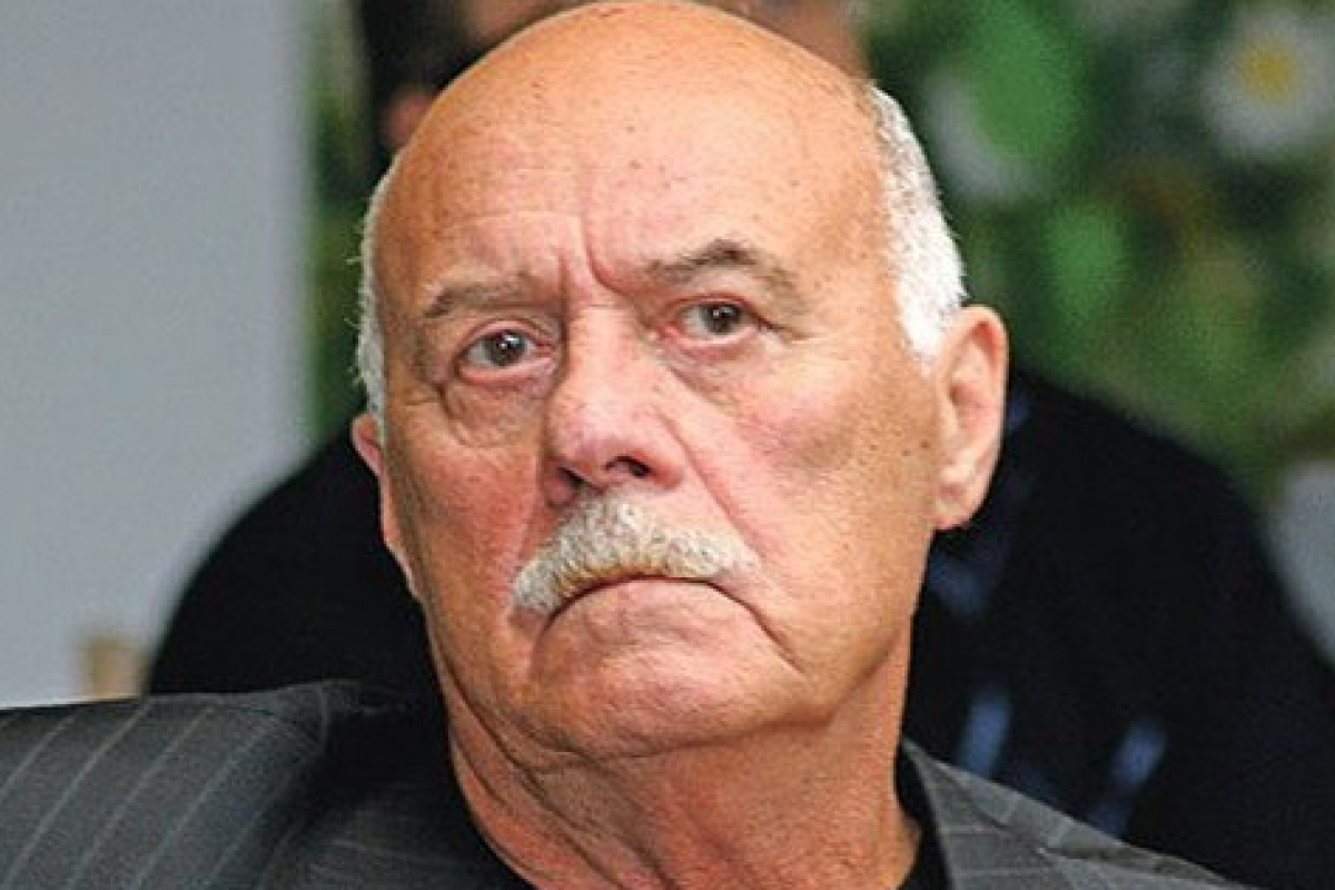 Российский режиссер Станислав Говорухин впал в кому Российский режиссер Станислав Говорухин впал в кому