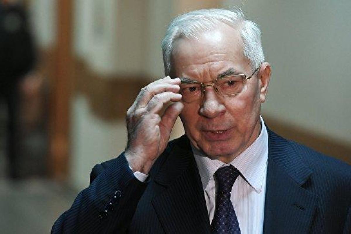 Азаров остался без украинской пенсии Азаров остался без украинской пенсии