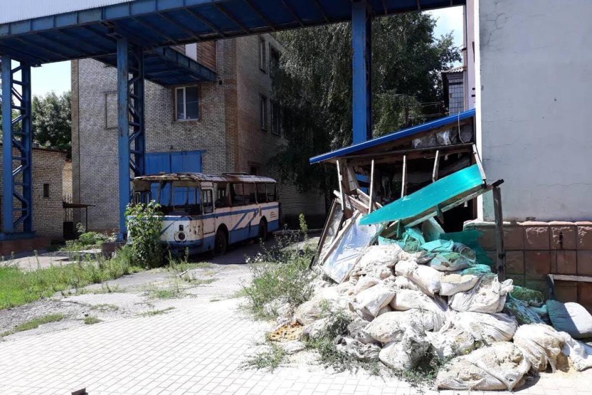 В сети показали, как оккупационные власти поиздевались над известным вузом в Донецке В сети показали, как оккупационные власти поиздевались над известным вузом в Донецке