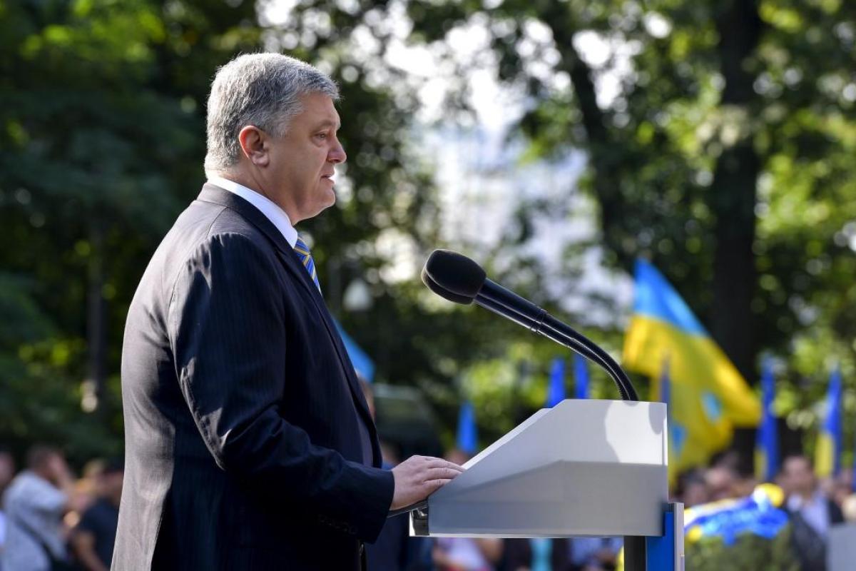 Порошенко об автокефалии: Нужно обрубить щупальца стране-агрессору Порошенко об автокефалии: Нужно обрубить щупальца стране-агрессору