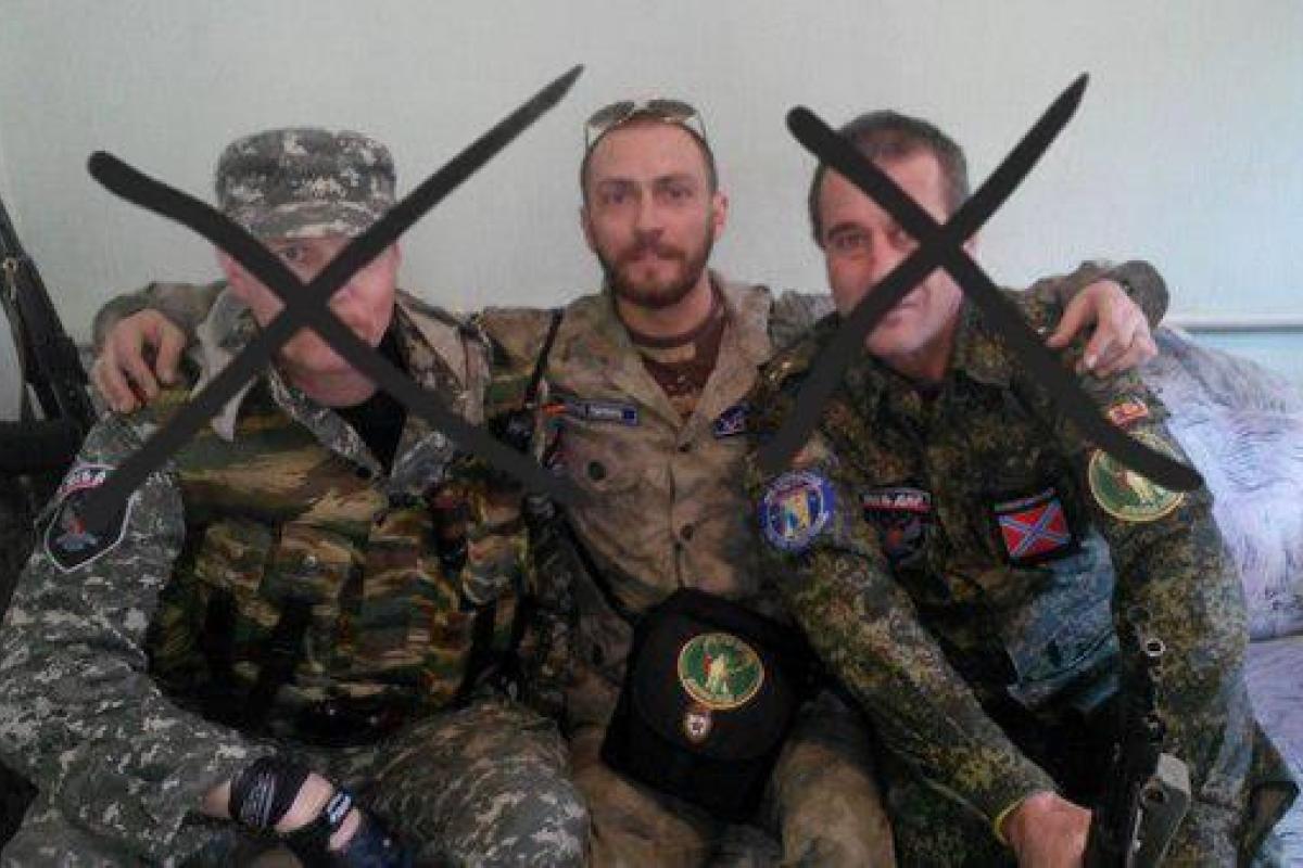 Четверо 200-х и трое 300-х: боец ВСУ рассказала о разборках "ДНРовцев" Четверо 200-х и трое 300-х: боец ВСУ рассказала о разборках "ДНРовцев"