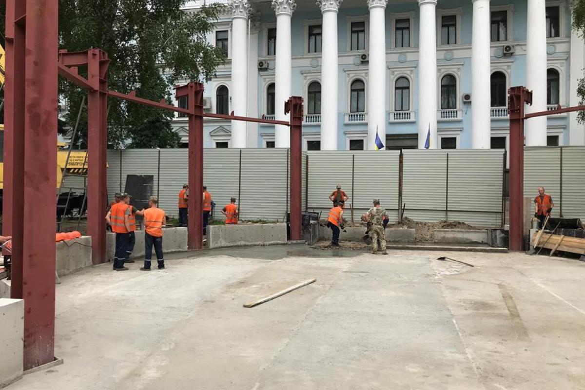 Колокол будет звонить каждый день: У Минобороны строят мемориал погибшим на Донбассе военным Колокол будет звонить каждый день: У Минобороны строят мемориал погибшим на Донбассе военным