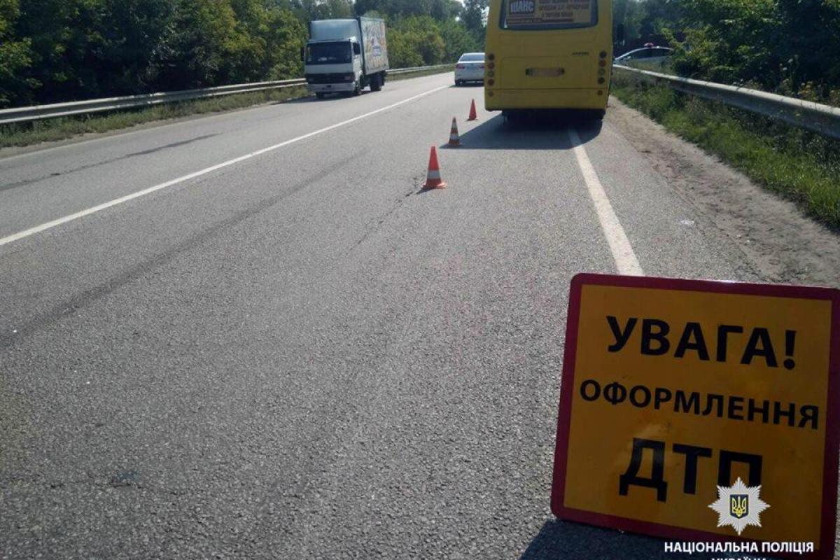 В Харьковской области произошло ДТП с участием пассажирского автобуса и грузовика