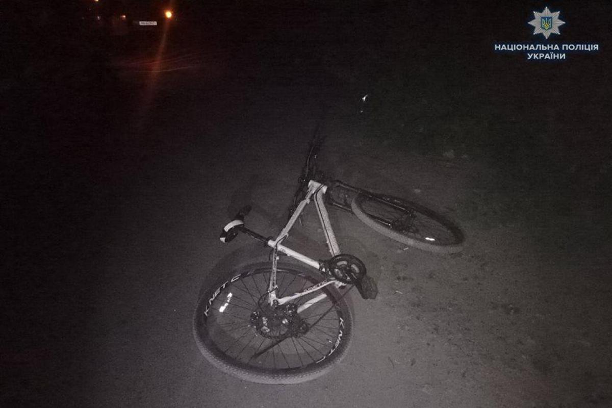 На Луганщине рейсовый автобус сбил подростка на велосипеде На Луганщине рейсовый автобус сбил подростка на велосипеде