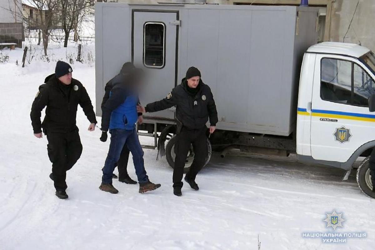 Хмельницкий суд вынес приговор мужчине, который убил родную мать и оставил тело на 4 месяца в квартире Хмельницкий суд вынес приговор мужчине, который убил родную мать и оставил тело на 4 месяца в квартире