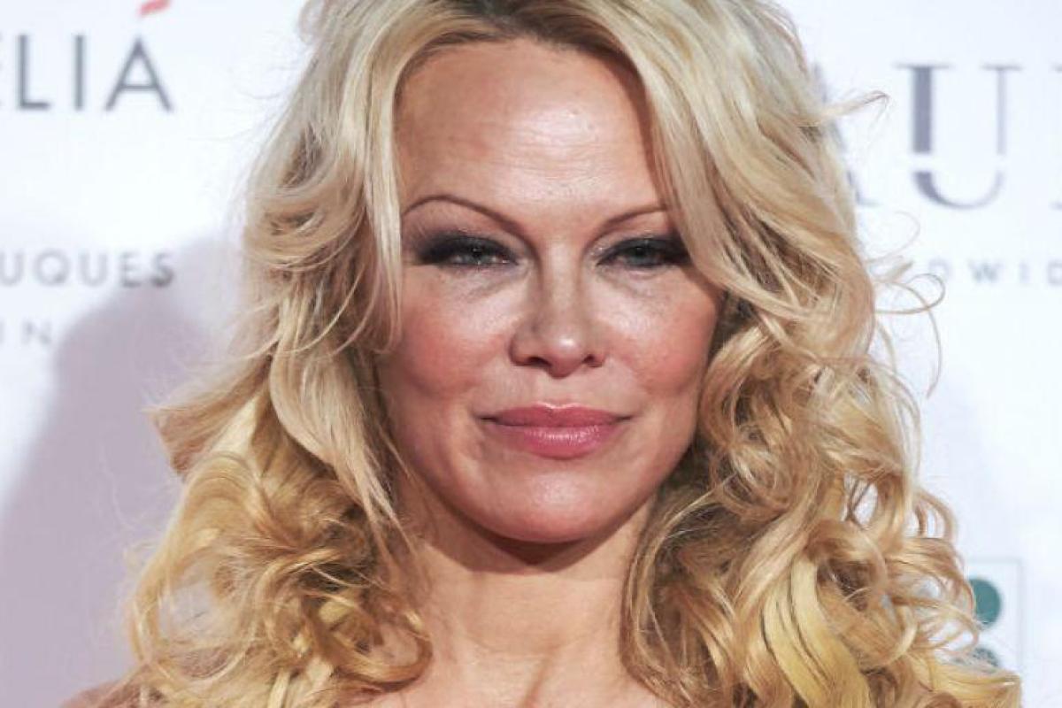 Памела Андерсон выходит замуж за своего молодого бойфренда