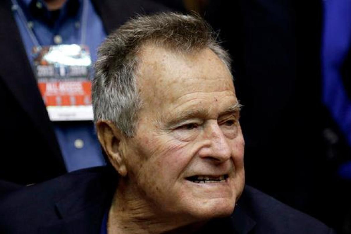 В США во время велосипедной прогулки застрелили кардиолога экс-президента Буша-старшего