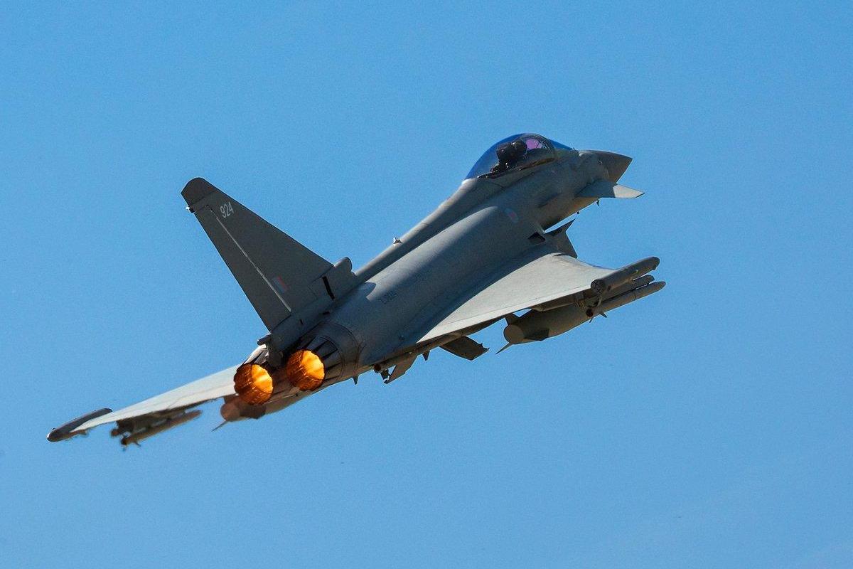 НАТО подняло истребители для перехвата российского самолета над Черным морем НАТО подняло истребители для перехвата российского самолета над Черным морем