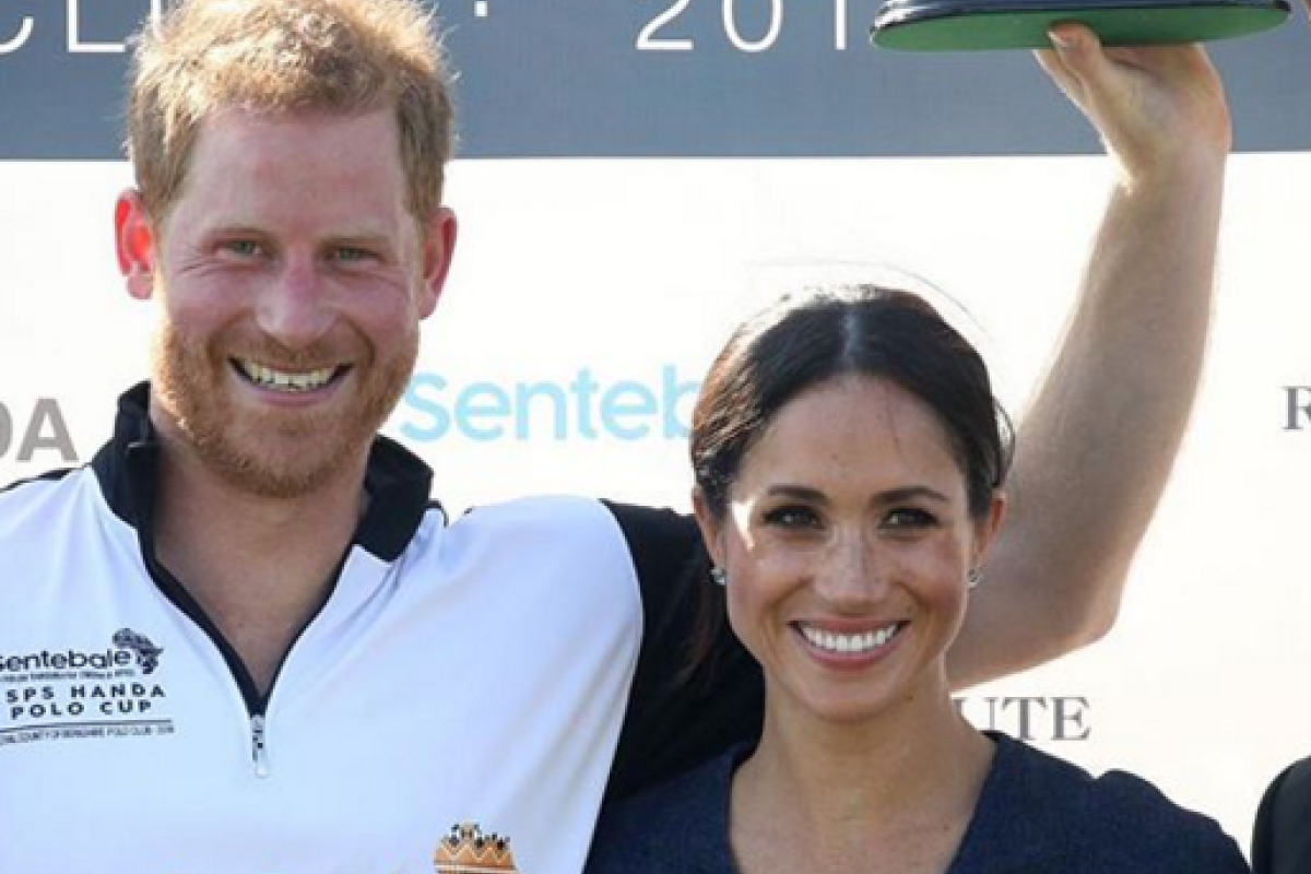 Принц Гарри и Меган Маркл продемонстрировали свои чувства на публике Принц Гарри и Меган Маркл продемонстрировали свои чувства на публике