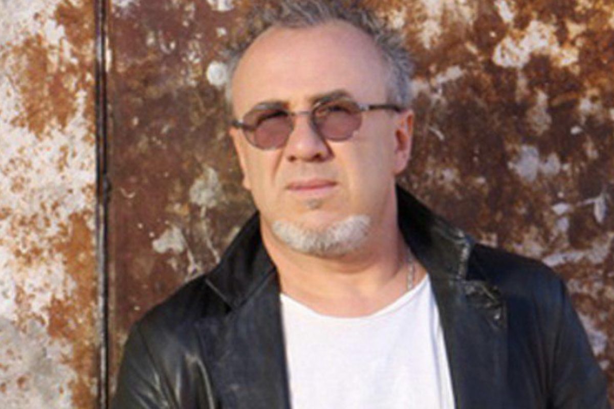 Известный российский музыкант попал в реанимацию с инфарктом Известный российский музыкант попал в реанимацию с инфарктом