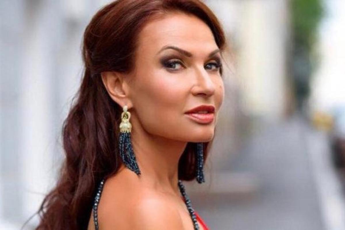 Актрису Эвелину Бледанс осудили за откровенный снимок с "солнечным" сыном Актрису Эвелину Бледанс осудили за откровенный снимок с "солнечным" сыном