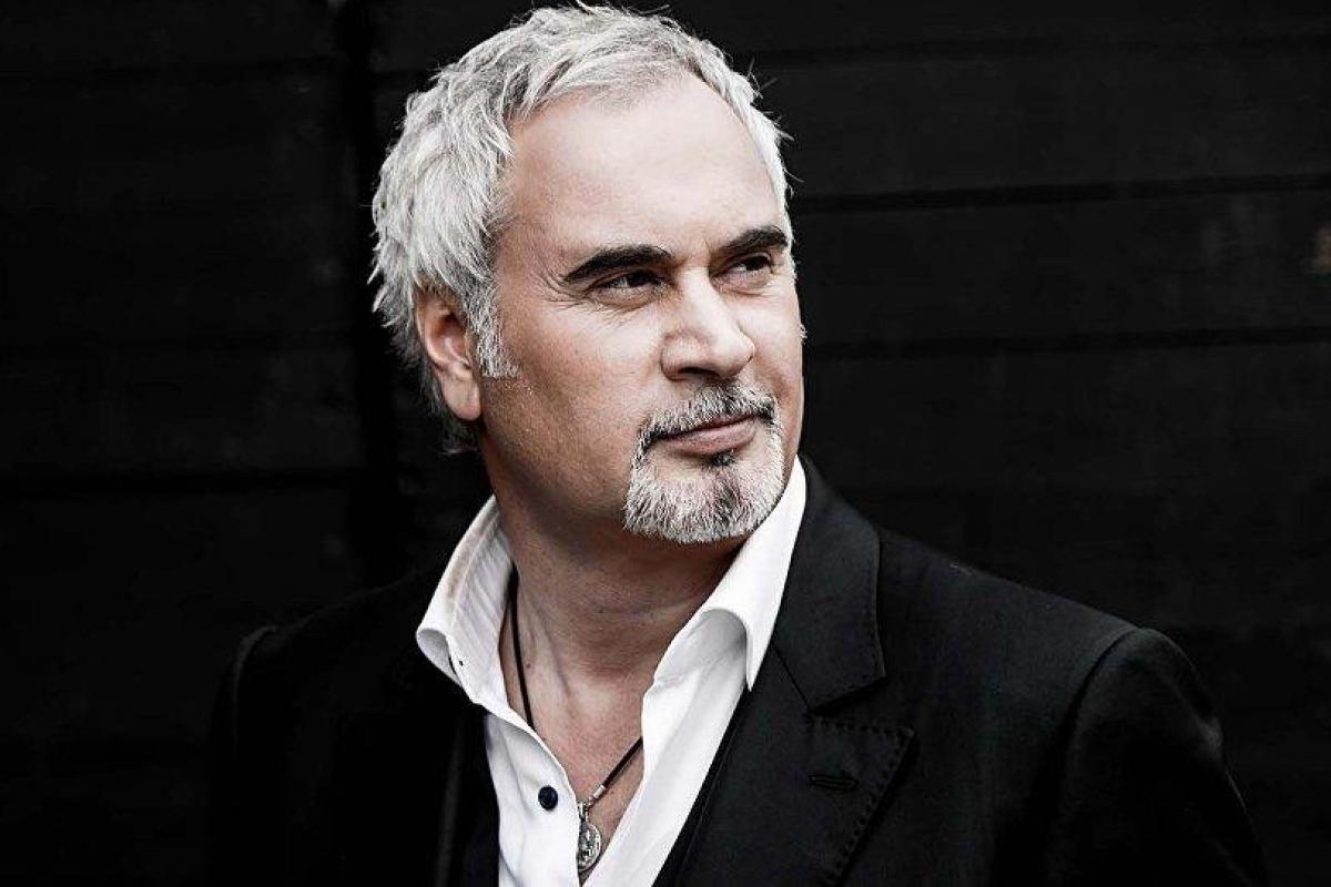 "Пути отхода готовит": Певец Валерий Меладзе запросил гражданство у Грузии "Пути отхода готовит": Певец Валерий Меладзе запросил гражданство у Грузии