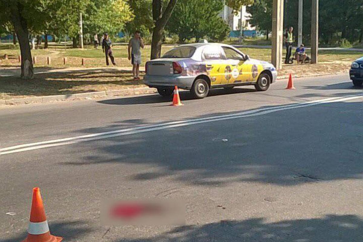 Смерть на дороге: 44-летняя харьковчанка погибла под колесами «Daewoo» Смерть на дороге: 44-летняя харьковчанка погибла под колесами «Daewoo»