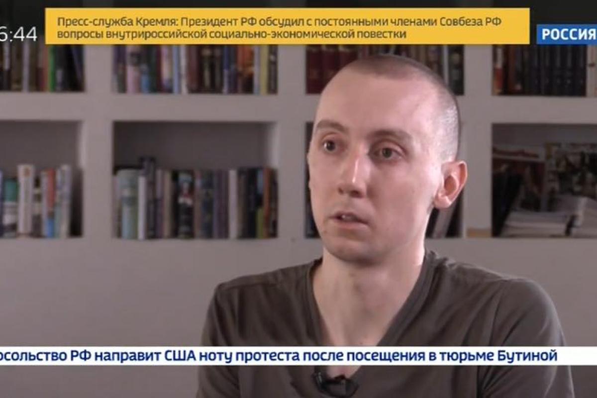 Боевики заставили пленного украинского журналиста признаться в шпионаже: видео