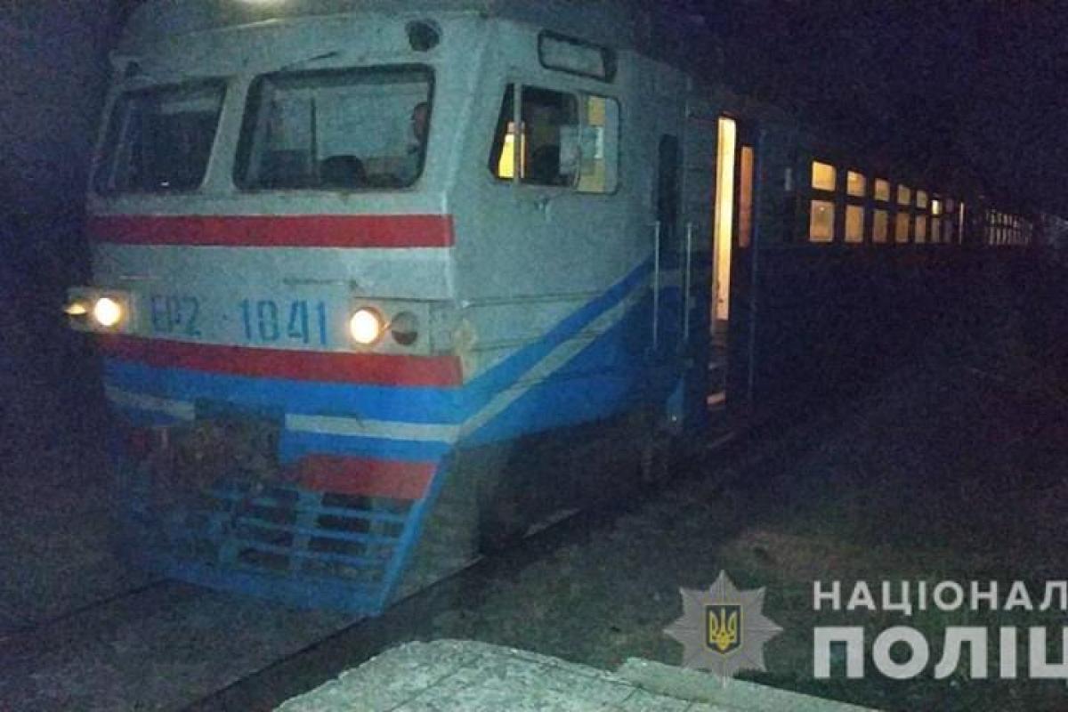Поезд насмерть сбил женщину на Харьковщине