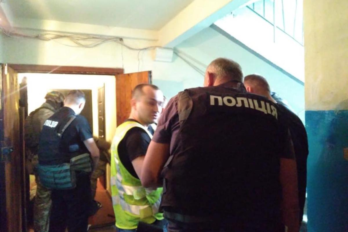 В Киеве мужчина захватил в заложники собственных детей: в полиции сделали важное заявление В Киеве мужчина захватил в заложники собственных детей: в полиции сделали важное заявление