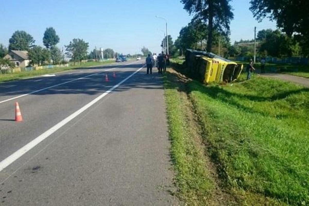 В Беларуси произошло ДТП в участием пассажирского автобуса: среди пассажиров есть украинцы В Беларуси произошло ДТП в участием пассажирского автобуса: среди пассажиров есть украинцы