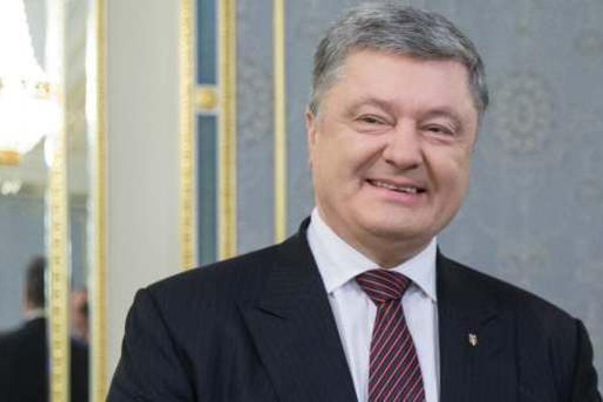 Приветствие "Слава Украине!" впервые прозвучит на параде ко Дню независимости, - Порошенко Приветствие "Слава Украине!" впервые прозвучит на параде ко Дню независимости, - Порошенко