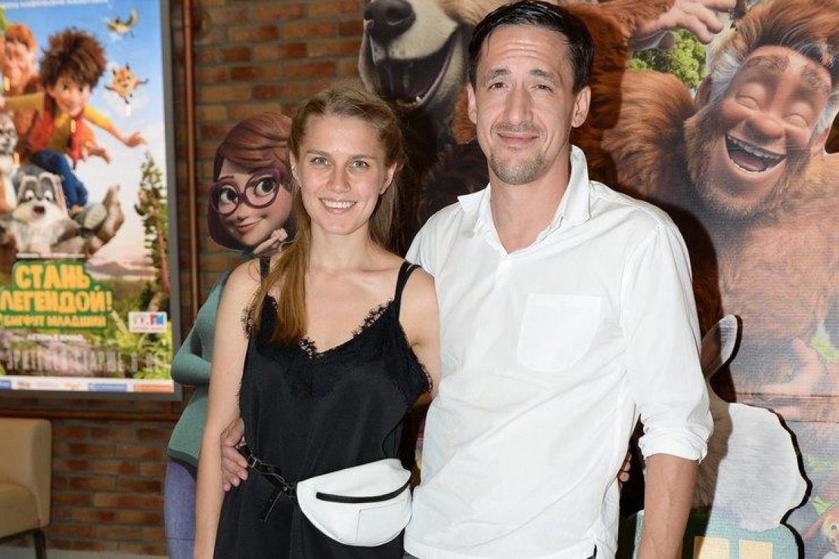 Звезда сериала "Папины дочки" во второй раз готовится стать мамой