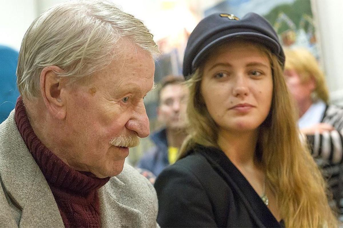 Громкий развод: 87-летний Иван Краско бросил молодую жену Громкий развод: 87-летний Иван Краско бросил молодую жену