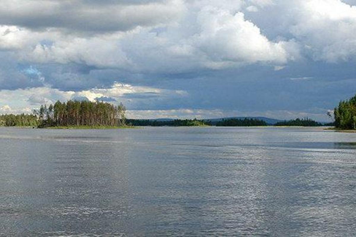 В России на водохранилище утонула компания отдыхающих с ребенком В России на водохранилище утонула компания отдыхающих с ребенком