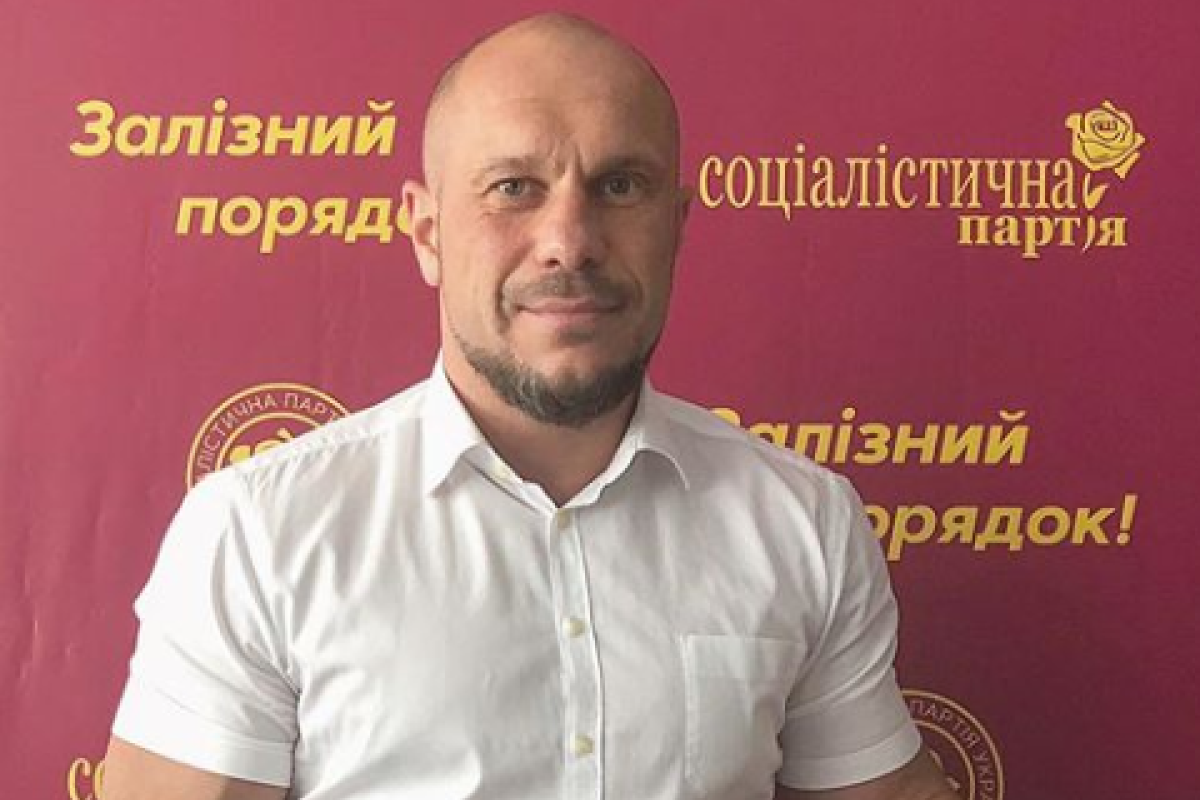 Лежа на голой женщине: Скандальный украинский политик выложил в сеть провокационное фото Лежа на голой женщине: Скандальный украинский политик выложил в сеть провокационное фото
