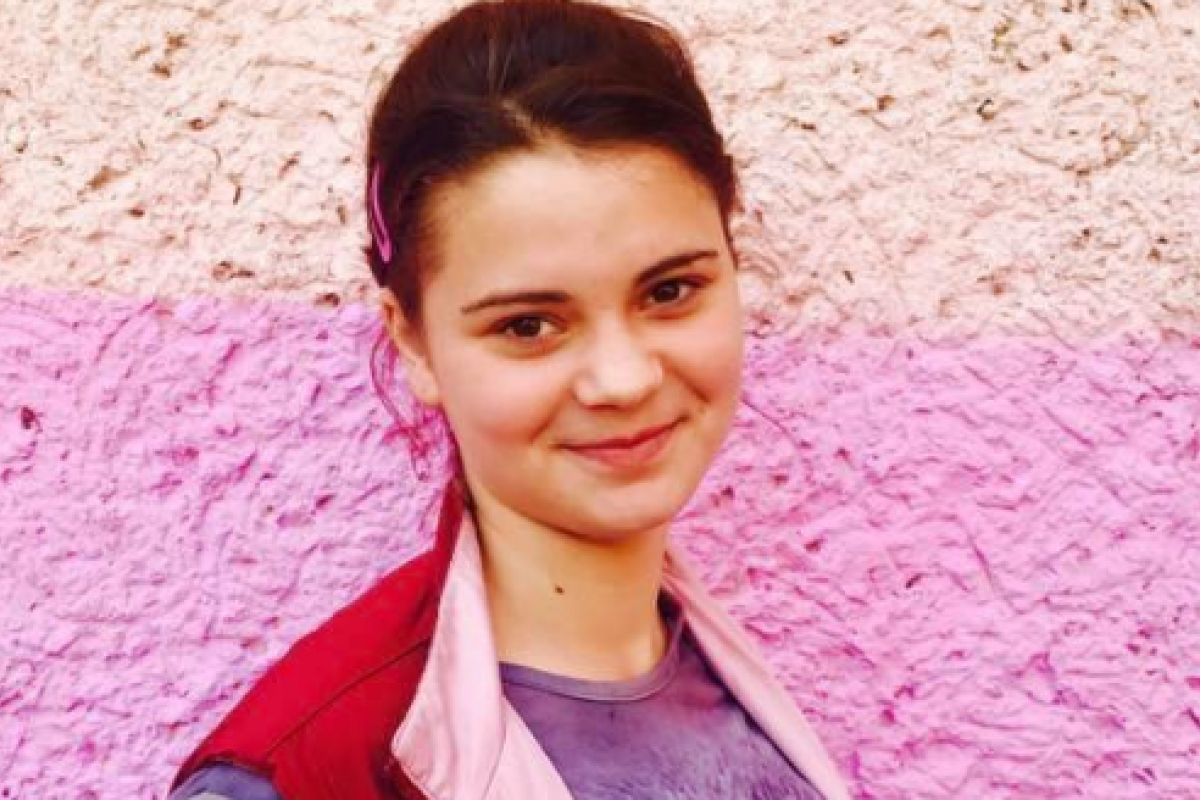 Под Одессой 15-летняя девушка покончила с собой Под Одессой 15-летняя девушка покончила с собой