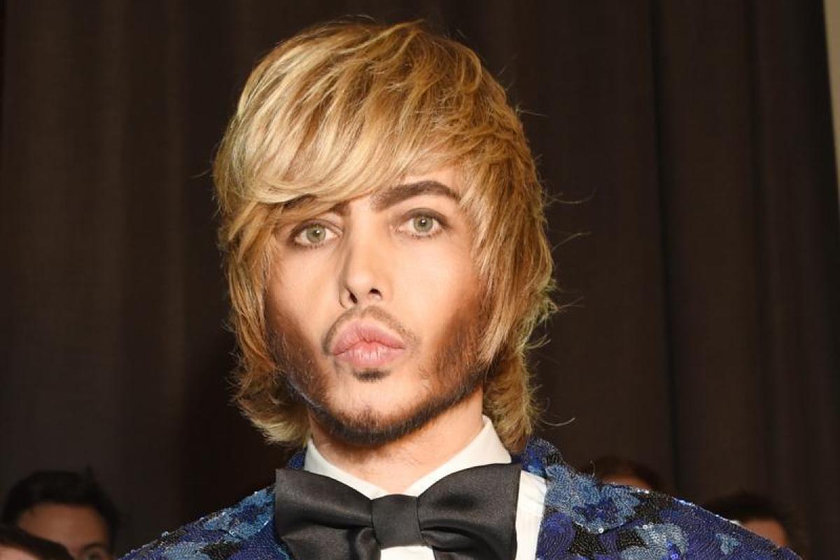 Сергей Зверев устроил истерику в российском аэропорту Сергей Зверев устроил истерику в российском аэропорту