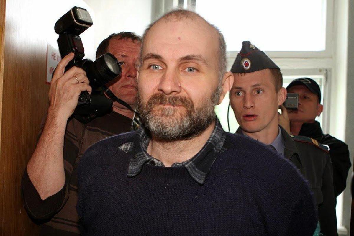 В России хотят выпустить маньяка, который выкапывал из могил мертвых девочек и бальзамировал их