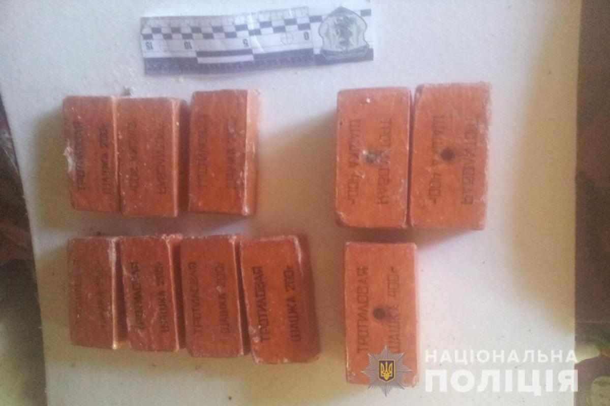 "Наследие" оккупации: В Лисичанске обнаружили схрон тротила "Наследие" оккупации: В Лисичанске обнаружили схрон тротила