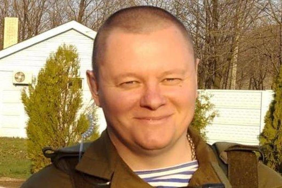 В сети появились фото и данные погибшего вместе с Захарченко охранника "Славяна" В сети появились фото и данные погибшего вместе с Захарченко охранника "Славяна"