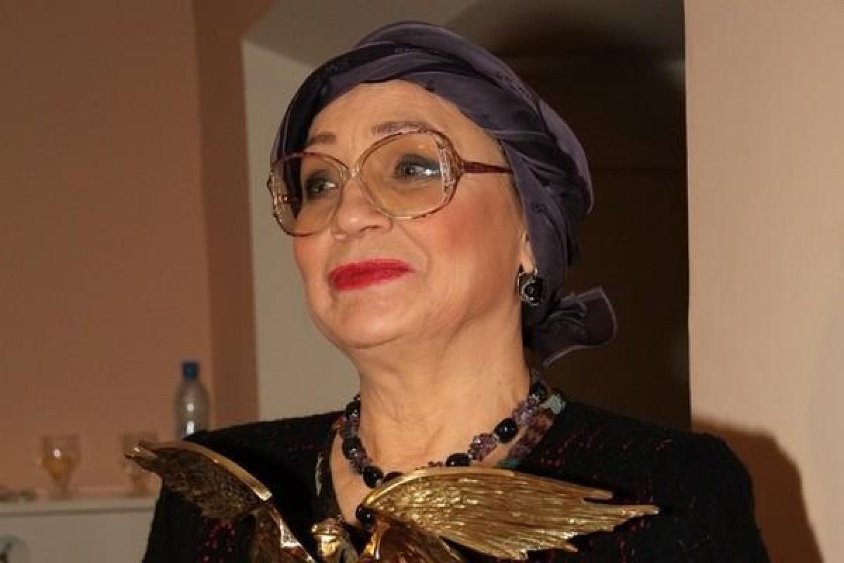 Актрису из "Иронии судьбы" госпитализировали с инфарктом