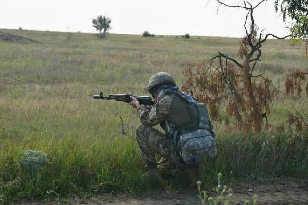Штаб ООС: За прошлые сутки на Донбассе ранены 7 оккупантов Штаб ООС: За прошлые сутки на Донбассе ранены 7 оккупантов