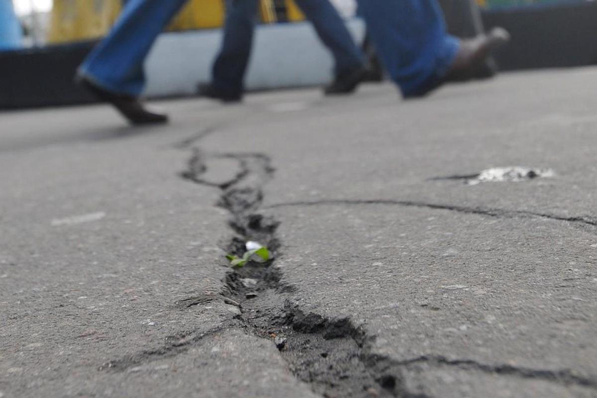 Землетрясение в России: Жители жалуются, что в службе спасения никто не брал трубку