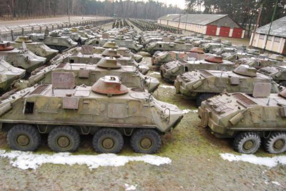 Как распродавали украинскую армию: нардеп обнародовал ужасающие цифры Как распродавали украинскую армию: нардеп обнародовал ужасающие цифры