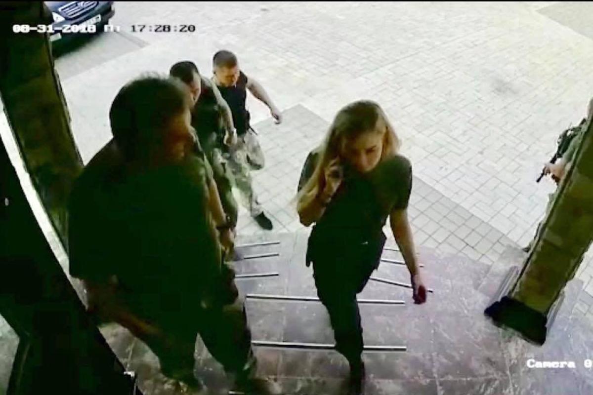 Смерть Захарченко: впервые обнародовано видео момента взрыва Смерть Захарченко: впервые обнародовано видео момента взрыва